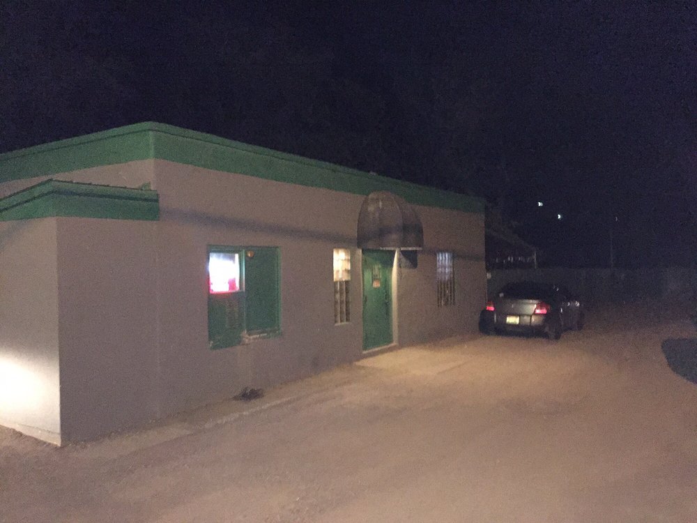 RIM ROCK BAR & GRILL Updated October 2024 19 Reviews 4539 S 5th