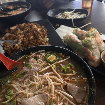 Kong’s Kitchen - Pho, chicken fried rice, spring roll - Asian Fusion Near Me - Saint Paul, Minnesota