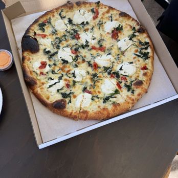 Little Coyote - White pie - Pizza Near Me - Long Beach, California