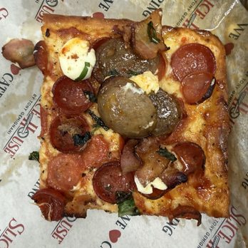 Slice House - Angeleno Grandma crust - Pizza Near Me - Ventura, California Slice House - Angeleno Grandma crust - Pizza Near Me - Ventura, California