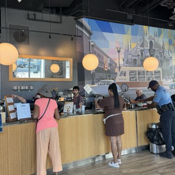 La Colombe Coffee - Interior - Coffee & Tea Near Me - Philadelphia, Pennsylvania La Colombe Coffee - Interior - Coffee & Tea Near Me - Philadelphia, Pennsylvania
