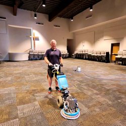 Albuquerque Carpet Care - Here's a pic of George in the process of cleaning a large commercial carpet
