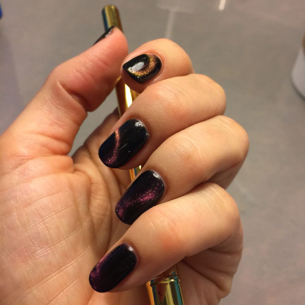 Dahlia - Nail Salons Near Me - Montreal, Quebec