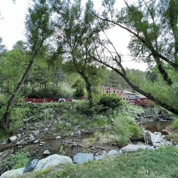 Boulder Adventure Lodge - Hotels Near Me - Boulder, Colorado