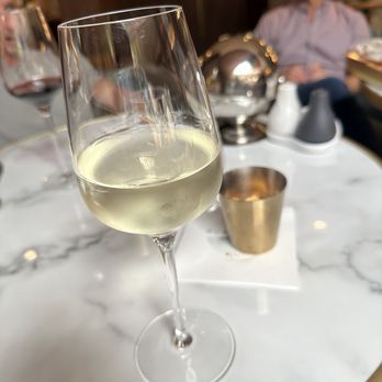 Hôtel Burdigala - Enjoying wine at the lobby bar - Hotels Near Me - Bordeaux, 33