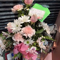Fernwood Flowers & Gifts - Flowers