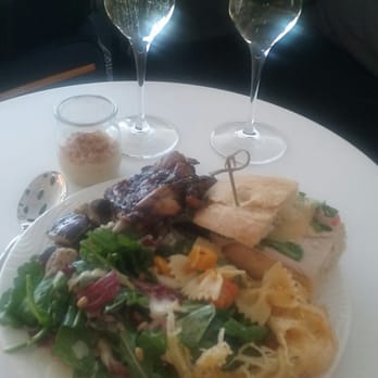 The Centurion Lounge - Amex Lounge Lunch 5/15/16 - Airport Lounges Near Me - Las Vegas, Nevada The Centurion Lounge - Amex Lounge Lunch 5/15/16 - Airport Lounges Near Me - Las Vegas, Nevada