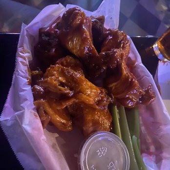 Fat Harry's - 10 wings - Chefs special sauce (mix of BBQ and Buffalo tonight) - Bars Near Me - New Orleans, Louisiana