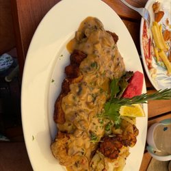 Captain's Dinner - Jägerschnitzel
