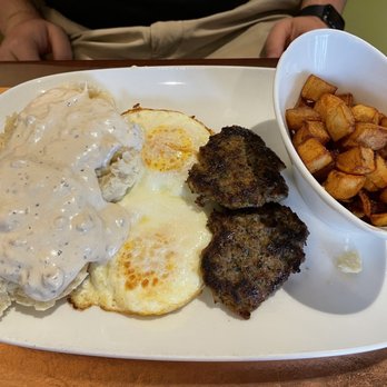 Another Broken Egg Cafe - Biscuits and gravy - Breakfast & Brunch Near Me - Nashville, Tennessee