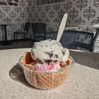 Kilwins Ice Cream - Chocolate - Fudge - Two scoop waffle cone with All-American Two Berry Pie and Cookies and Cream - Chocolatiers & Shops Near Me - San Antonio, Texas