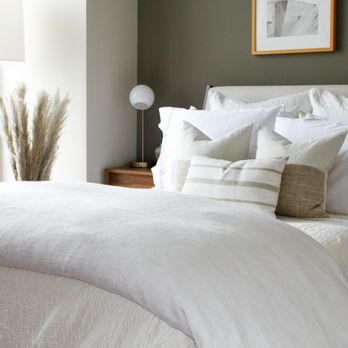 Feroz Creatif Designs - Condo remodel guest bedroom. - Interior Design Near Me Feroz Creatif Designs - Condo remodel guest bedroom. - Interior Design Near Me