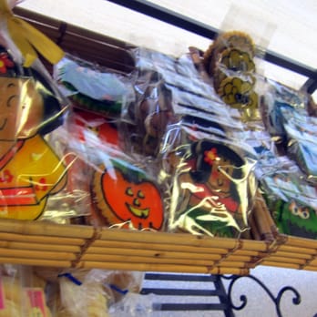 Liliha Bakery - cookies - Bakeries Near Me - Honolulu, Hawaii