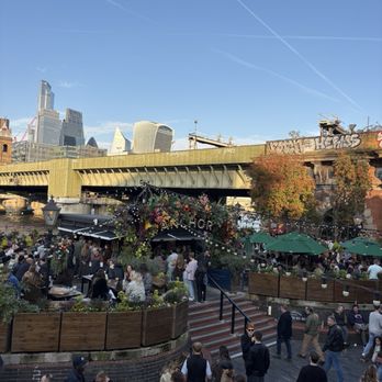The Anchor - Pubs Near Me - London, XGL