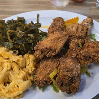 Cea-Lo L.A - Fried chicken, macaroni and cheese, greens. - New American Near Me - Sherman Oaks, California