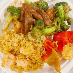 Capital Szechuan - Mixed Plate. Soooo good! (Shrimp Fried Rice, Gaugee, Beef Broccoli)