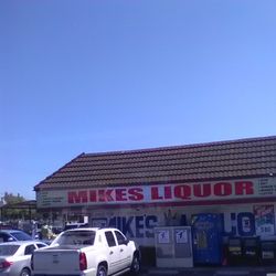 Mike's Liquor & Market