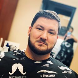 Dappered Man - Haircut and beard trim