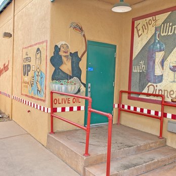 Oregano's - Outdoor area. - Pizza Near Me - Tucson, Arizona