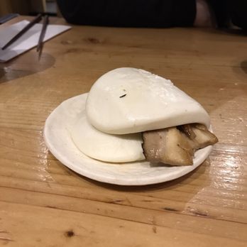 KINTON RAMEN KOREATOWN - Kinton Pork Belly Bun - Ramen Near Me - Toronto, Ontario KINTON RAMEN KOREATOWN - Kinton Pork Belly Bun - Ramen Near Me - Toronto, Ontario