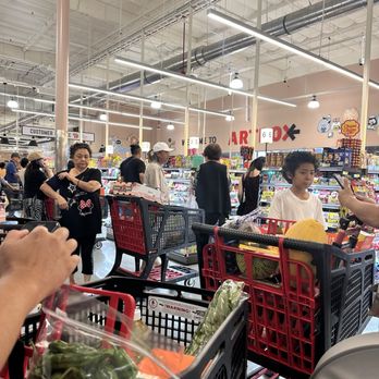 H Mart - Westminster - Grocery Near Me - Westminster, California