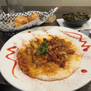 Southern Kitchen - Shrimp && Grits and cornbread muffins - Southern Near Me - Richmond, Virginia Southern Kitchen - Shrimp && Grits and cornbread muffins - Southern Near Me - Richmond, Virginia