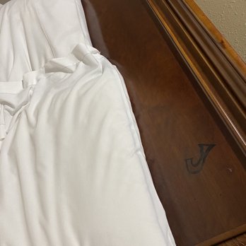 Anaheim Lodge - Graffiti on the bed frame - Hotels Near Me - Anaheim, California