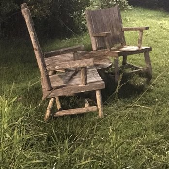 The Dream Away Lodge - Bars Near Me - Becket, Massachusetts