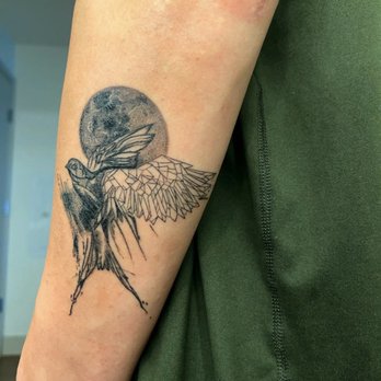 Scratch Tattoo Studio - Bird and a Moon- Jadyn - Tattoo Near Me - Upland, California