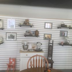 Fannie Cakes Bakery - Family wall