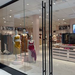 Victoria's Secret & PINK