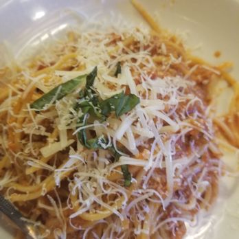 Fat Olives - Bolenese sauce was creamy and exploding with freshness - Pizza Near Me - Flagstaff, Arizona