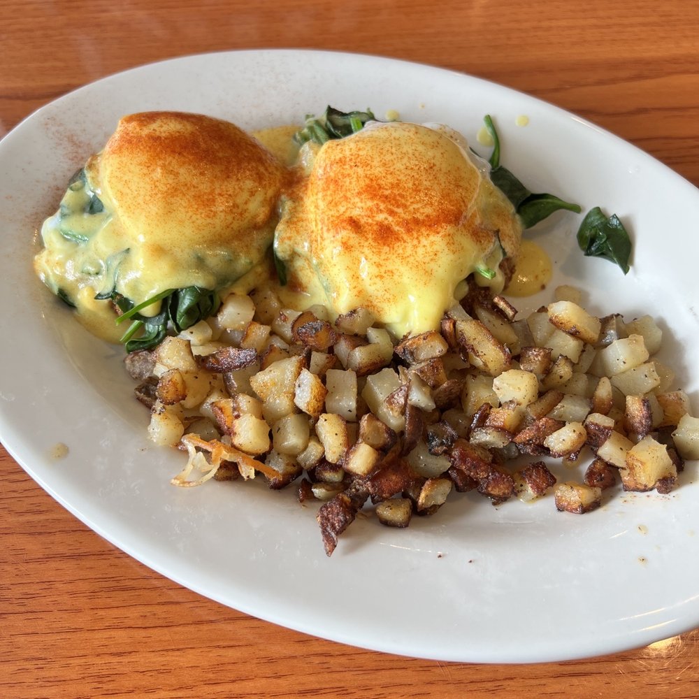 Michael's AM - Crab Cake Benedict Breakfast - Breakfast & Brunch Near Me - Akron, Ohio