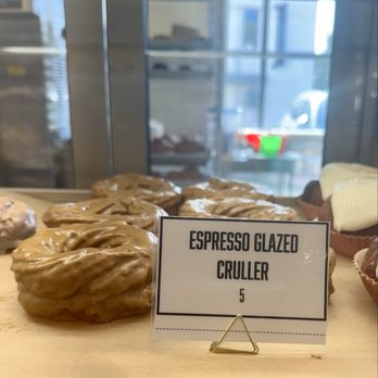 Helms Bakery - Bakeries Near Me - Los Angeles, California