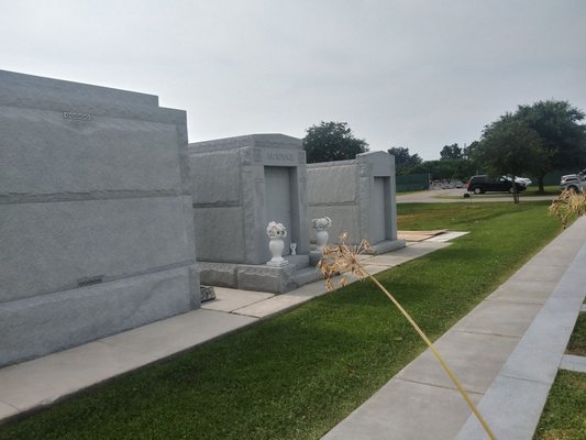 LAKE LAWN METAIRIE FUNERAL HOME & CEMETERIES - 653 Photos & 42 Reviews