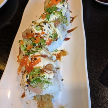 Sushi Hook - Sushi Bars Near Me - Sacramento, California