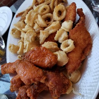 Ron Blacks Beer Hall - Sampler with wings, calimari (bland AF), tenders and fries - Pubs Near Me - White Plains, New York