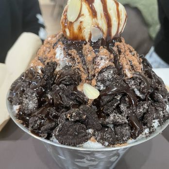 Leafy Korean Dessert Cafe - Desserts Near Me - Overland Park, Kansas