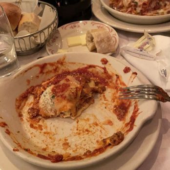 Maggiano's - Mom's Lasagna hit the spot - Italian Near Me - Houston, Texas Maggiano's - Mom's Lasagna hit the spot - Italian Near Me - Houston, Texas