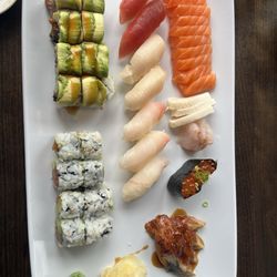 Watawa Sushi & Lounge