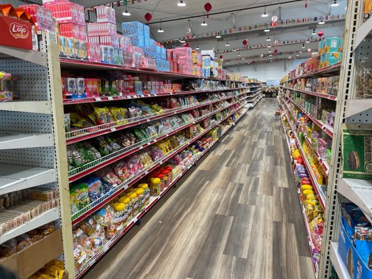 Asian & American Market by null