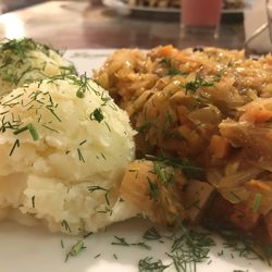 Strefa Smaku - Huge portion of cabbage and potatoes (bigos)