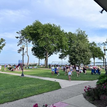 Ripkas Beach Cafe - Front - Seafood Near Me - Norwalk, Connecticut