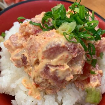 KuruKuru Sushi - Spicy don - Sushi Bars Near Me - Honolulu, Hawaii KuruKuru Sushi - Spicy don - Sushi Bars Near Me - Honolulu, Hawaii