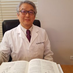 Healing Power Acupuncture & Herb Medicine - Dr. Hong-Lim Park, OMD, LAc. Diplomate of Oriental Medicine Graduate of Midwest College of Oriental Medicine with Magna Cum Laude
