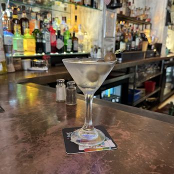 The Lantern - Gastropubs Near Me - Ridgefield, Connecticut