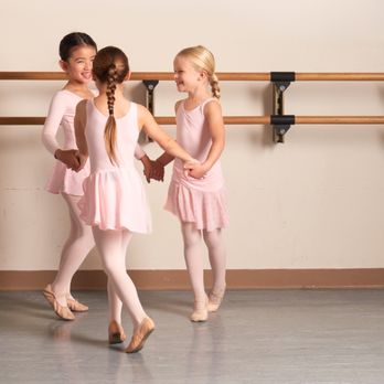 Backstage Dance Studio - Pre-Ballet class fun! - Dance Studios Near Me - Bellevue, Washington Backstage Dance Studio - Pre-Ballet class fun! - Dance Studios Near Me - Bellevue, Washington