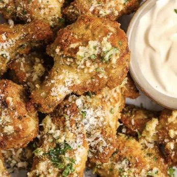 Mallory Pub - parmesan wings - Pubs Near Me - Jersey City, New Jersey Mallory Pub - parmesan wings - Pubs Near Me - Jersey City, New Jersey