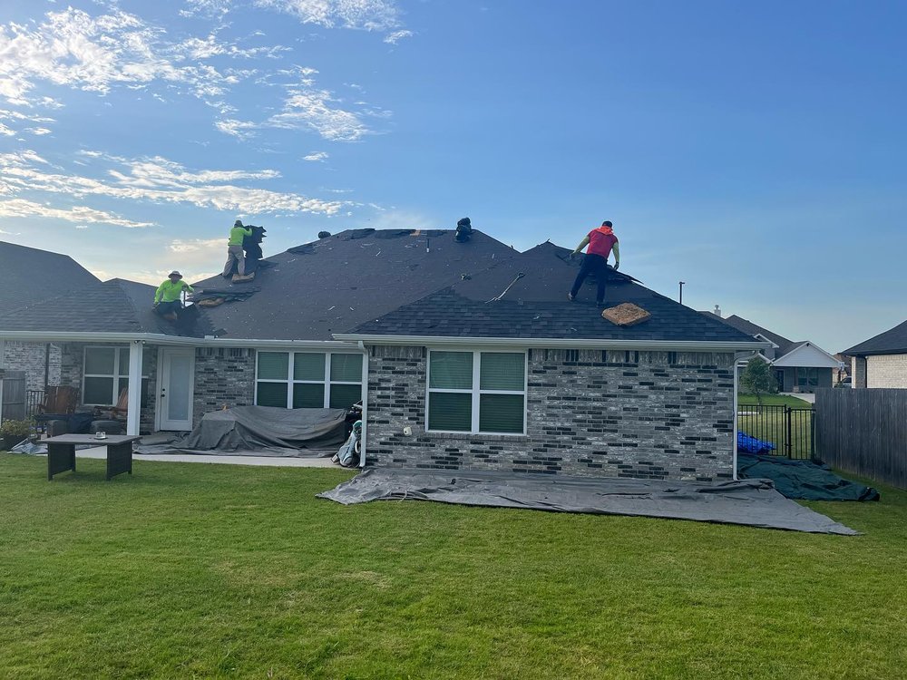 Slide of ER Roofing & Reconstruction