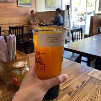 O2 Valley - #T10 Golden Mango Oolong Tea - Bubble Tea Near Me - Cupertino, California O2 Valley - #T10 Golden Mango Oolong Tea - Bubble Tea Near Me - Cupertino, California